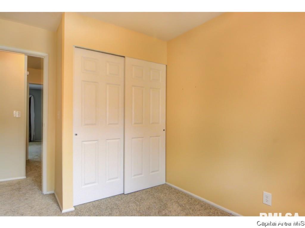 13 Whisperglen Lane Springfield, IL 62704 - Photo 23 of 32