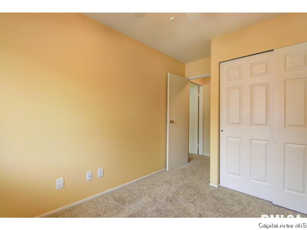 13 Whisperglen Lane Springfield, IL 62704 - Photo 25 of 32
