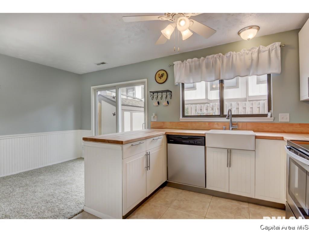 13 Whisperglen Lane Springfield, IL 62704 - Photo 9 of 32