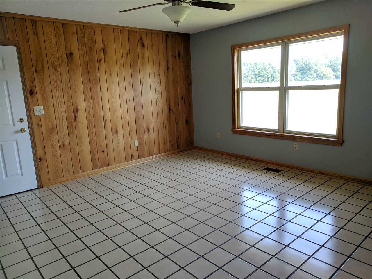 1690 West Williams Road Bloomington, IN 47404 - Photo 8 of 27