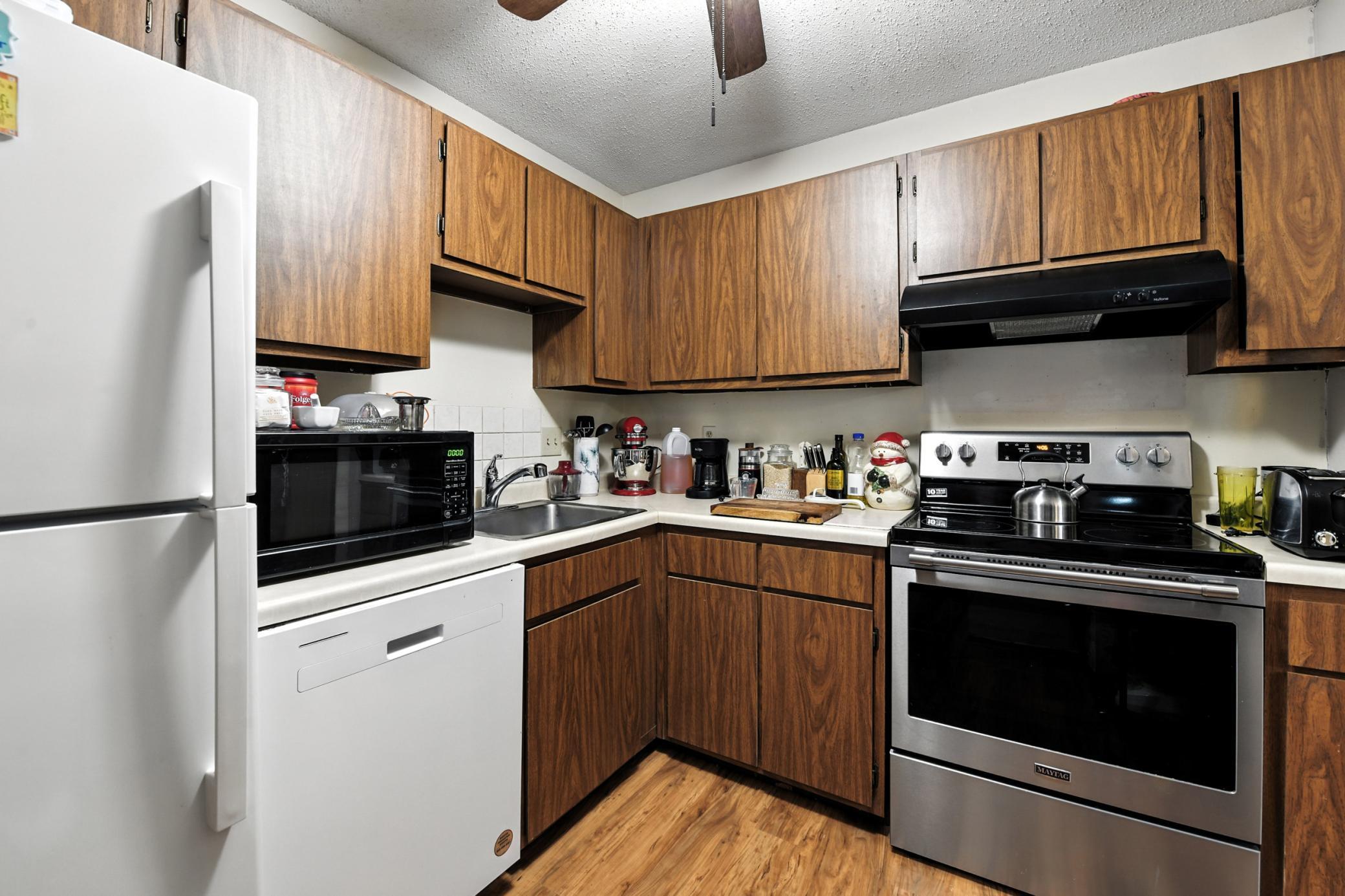1871 Silver Bell Road, Unit 317 Eagan, MN 55122 - Photo 8 of 28 Gallery Image 8