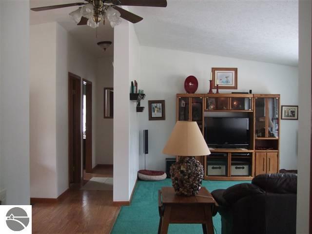 4618 Voice Road Kingsley, MI 49649 - Photo 11 of 19 1725128-10.JPG