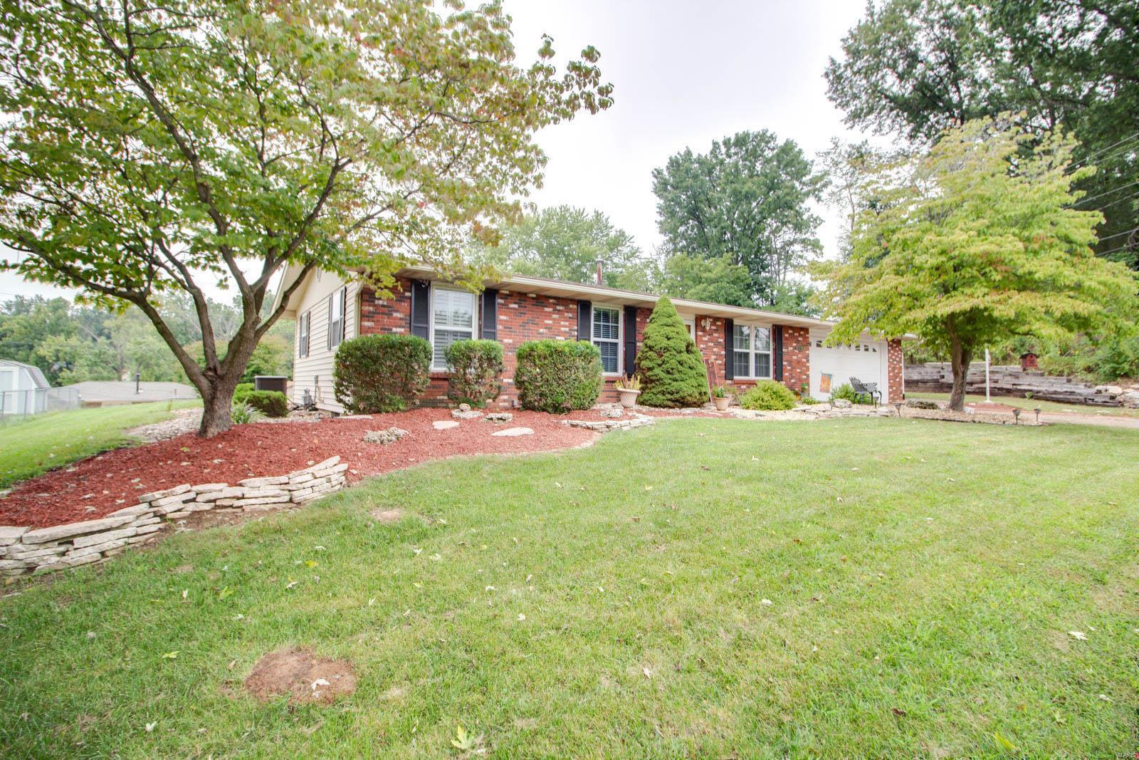 5208 Roach Road Godfrey, IL 62035 - Photo 3 of 43