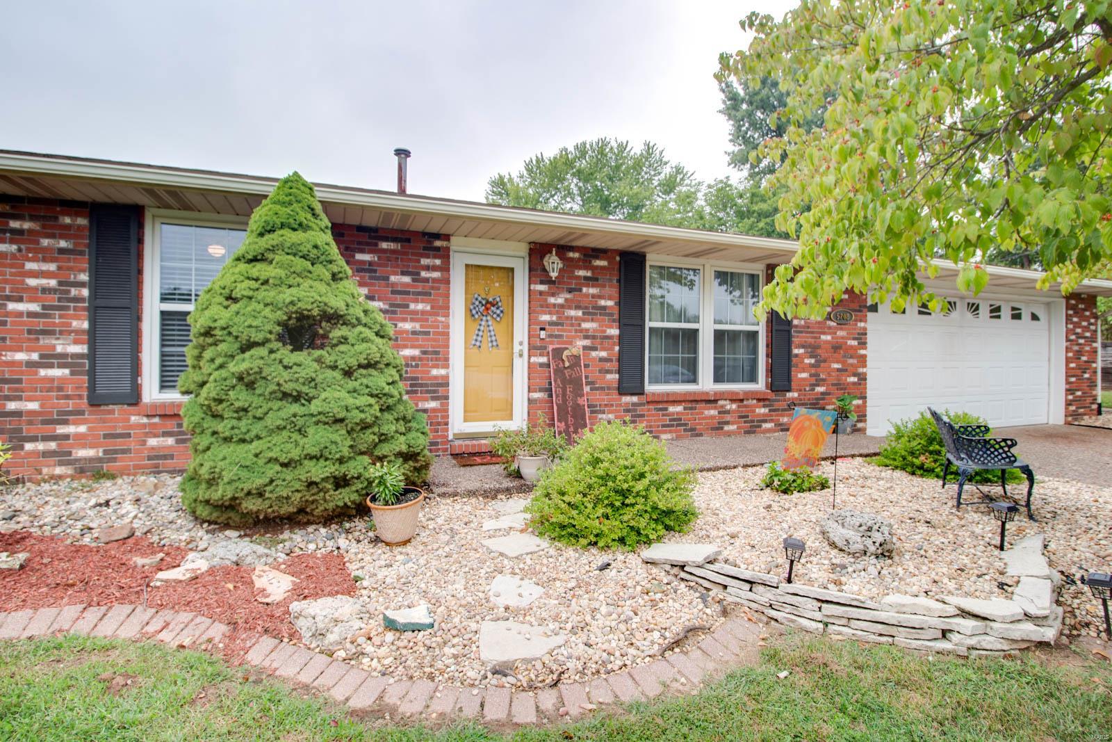 5208 Roach Road Godfrey, IL 62035 - Photo 8 of 43