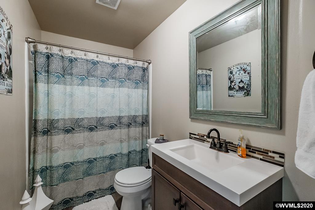 2477 Boston Street Southeast Albany, OR 97322 - Photo 22 of 35