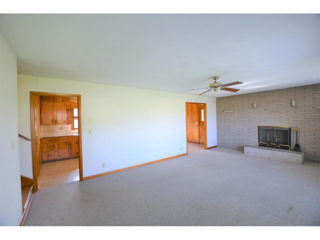 210 Harkleroad Street Kingsport, TN 37660 - Photo 3 of 36 Photo 3