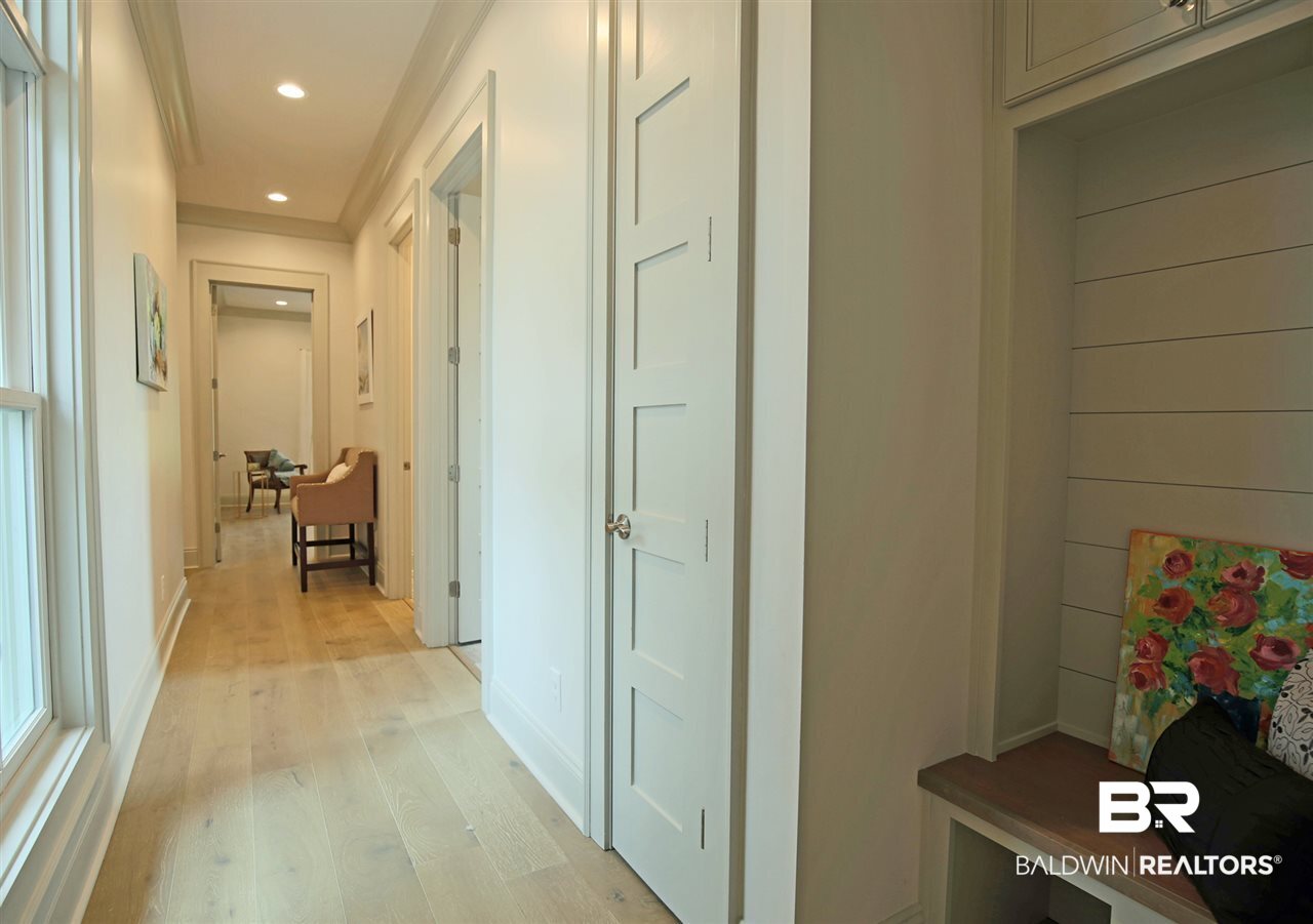 710 Cardamel Court Fairhope, AL 36532 - Photo 28 of 48 back hallway