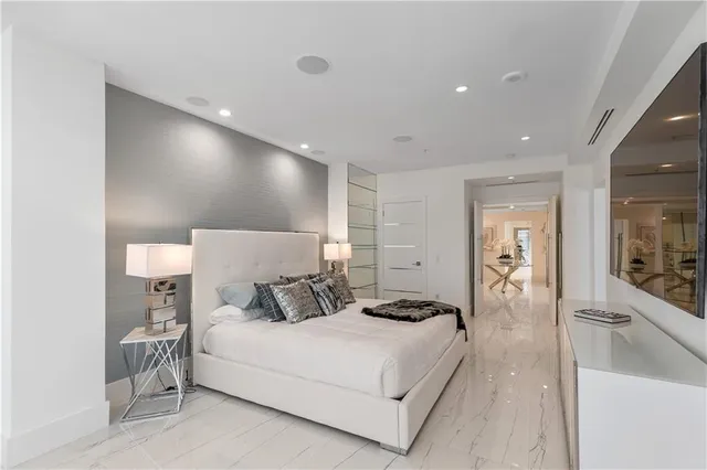 $15,000 | 350 Southeast 2nd Street, Unit GPH90, Fort Lauderdale, FL 33301