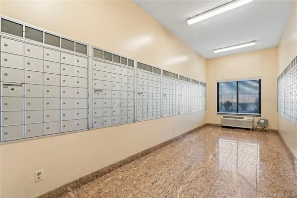 $5,200 | 25-40 Shore Boulevard, Unit 9J | Astoria