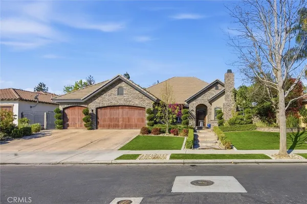 front view of house with a yard