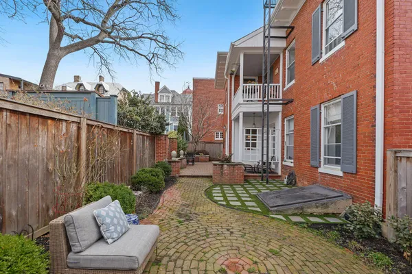 $1,500,000 | 121 West Church Street, Frederick, MD 21701