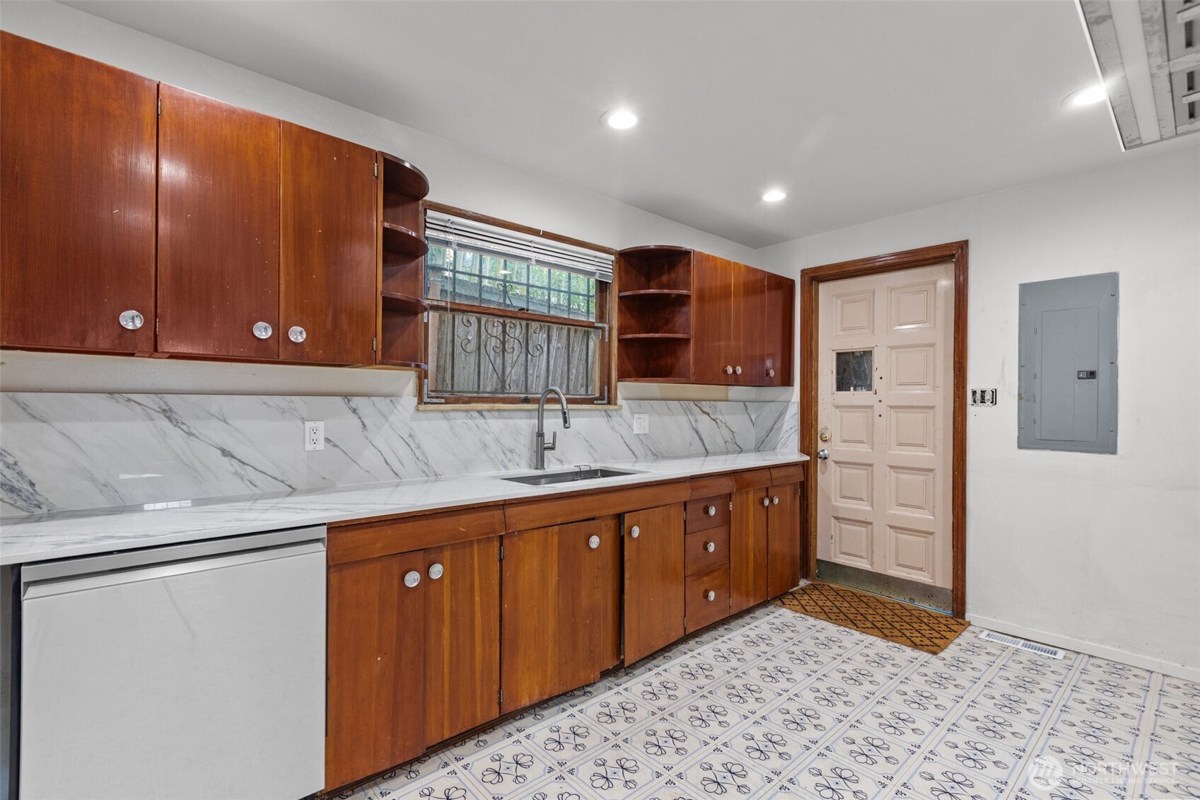 414 Northeast 42nd Street Seattle, WA 98105 - Photo 11 of 33