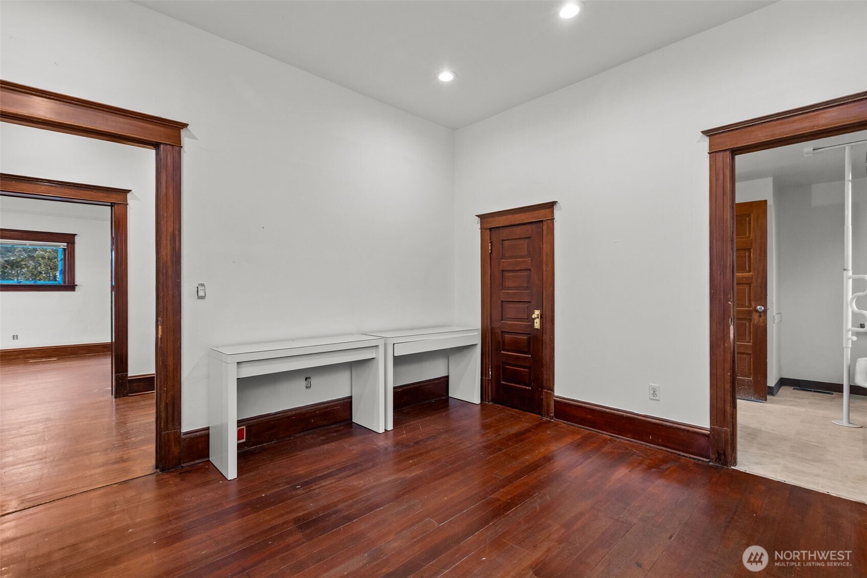 414 Northeast 42nd Street Seattle, WA 98105 - Photo 20 of 33