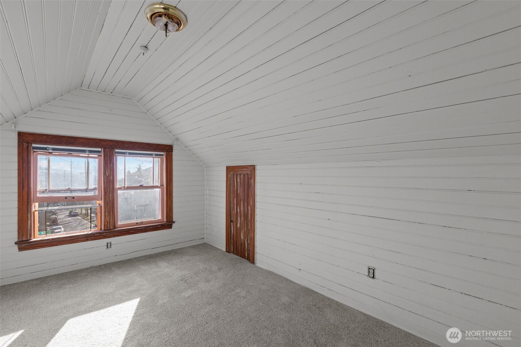 414 Northeast 42nd Street Seattle, WA 98105 - Photo 27 of 33