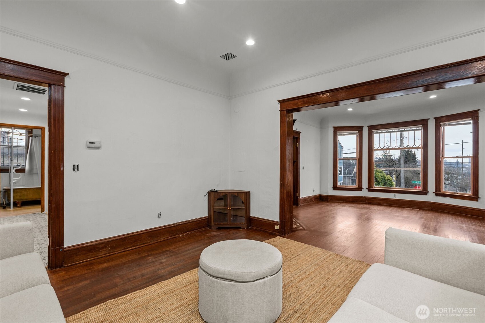 414 Northeast 42nd Street Seattle, WA 98105 - Photo 7 of 33