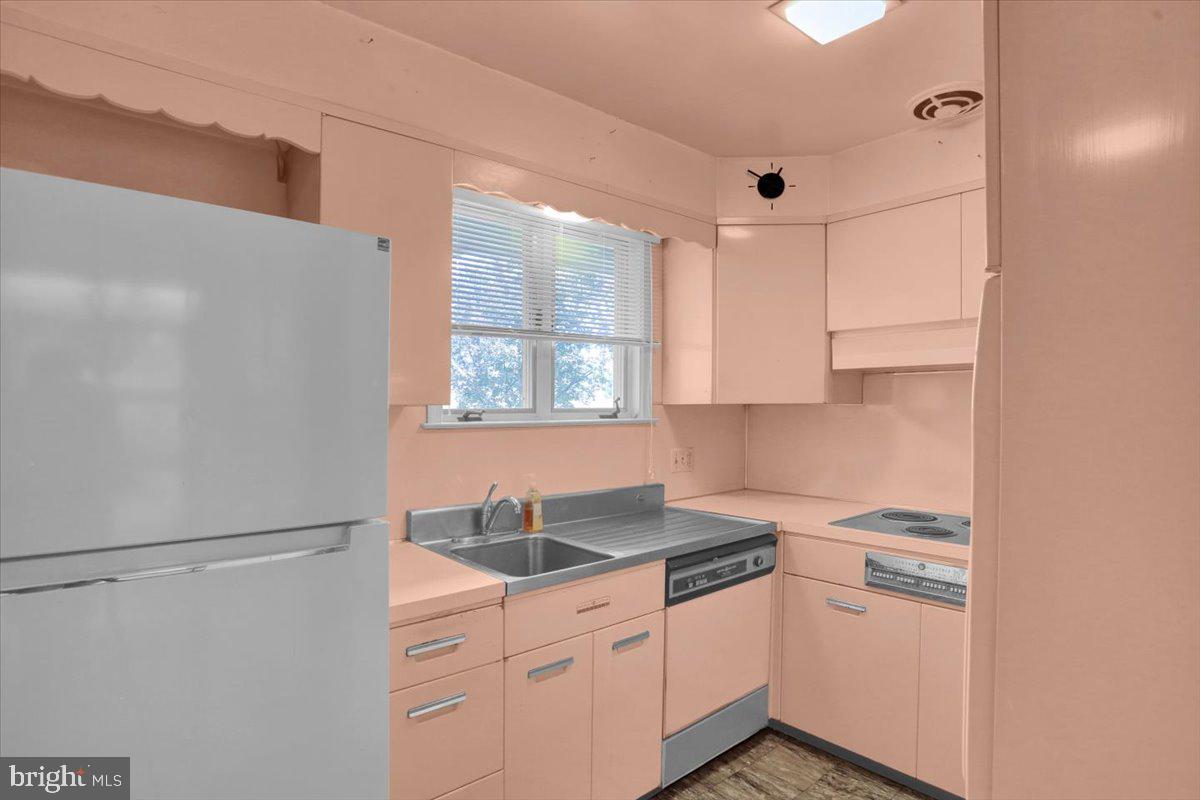 1815 North 16th Street Reading, PA 19604 - Photo 7 of 46