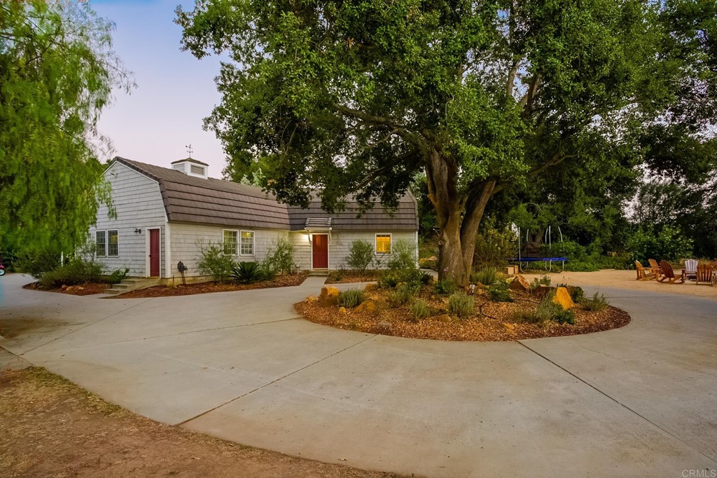24596 Fuerte Road Temecula, CA 92590 - Photo 26 of 44 a front view of a house with entertaining space
