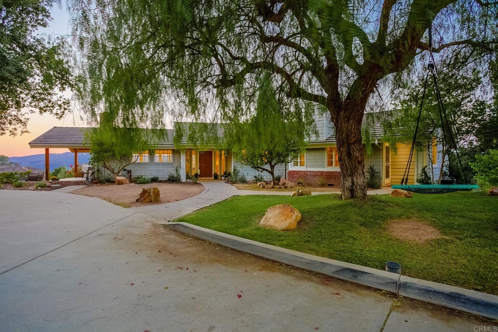 24596 Fuerte Road Temecula, CA 92590 - Photo 35 of 44