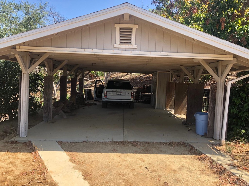 24596 Fuerte Road Temecula, CA 92590 - Photo 36 of 44