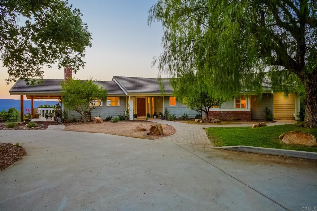 24596 Fuerte Road Temecula, CA 92590 - Photo 6 of 44