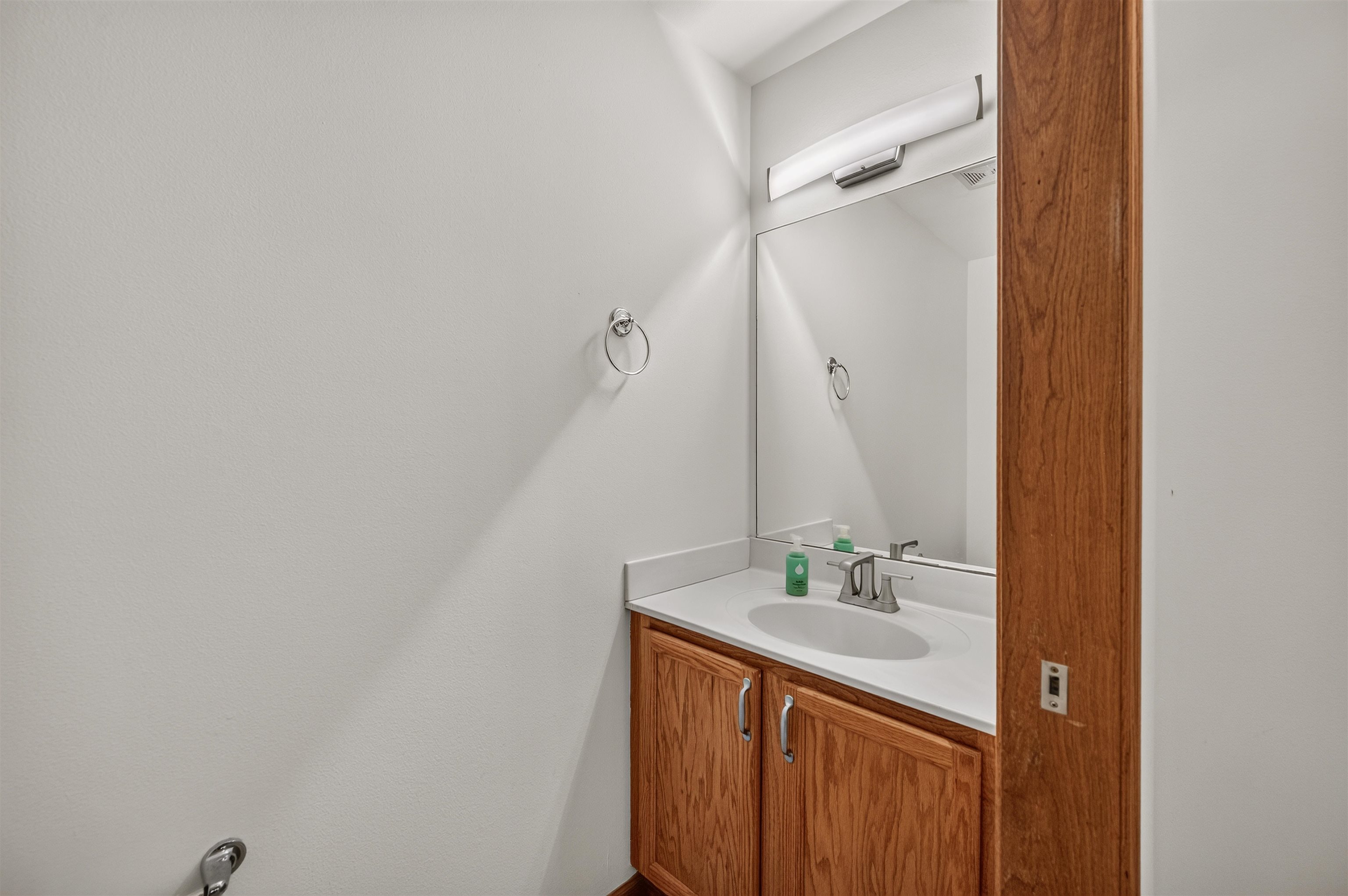 210 Rustic Drive Madison, WI 53718 - Photo 11 of 35
