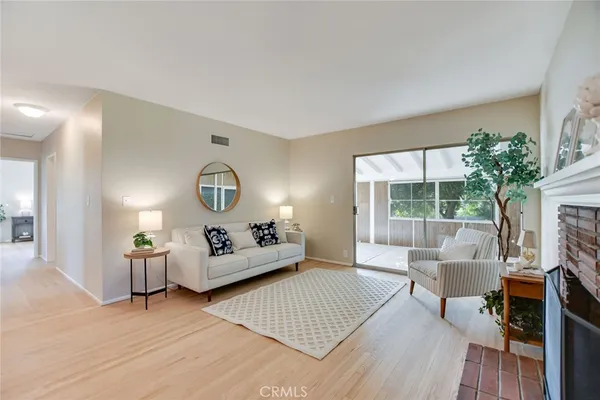 $925,000 | 617 North Vista Bonita Avenue, Glendora, CA 91741