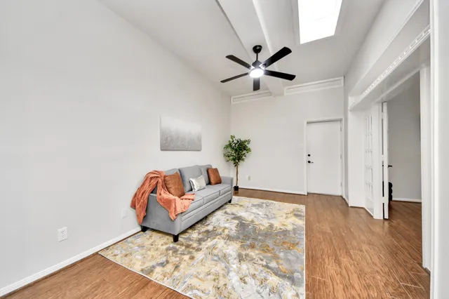 $2,200 | 18209 Vinland Drive, Houston, TX 77058