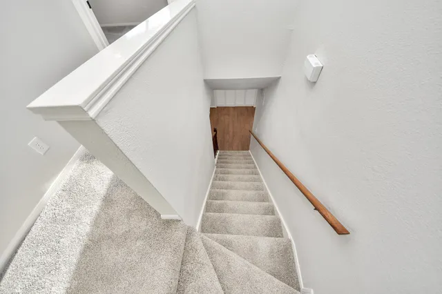 $2,200 | 18209 Vinland Drive, Houston, TX 77058