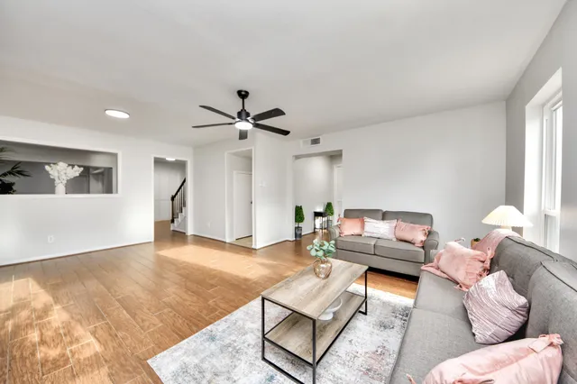 $2,200 | 18209 Vinland Drive, Houston, TX 77058