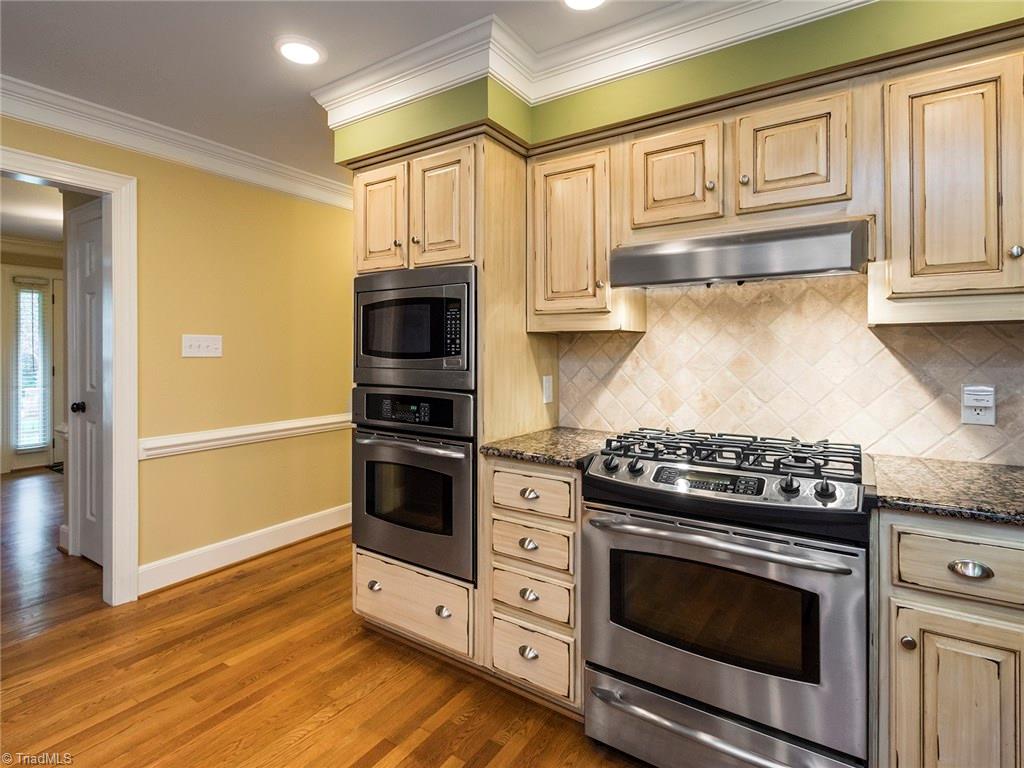 1803 Hobbs Road Greensboro, NC 27410 - Photo 8 of 30 Gallery Image 8