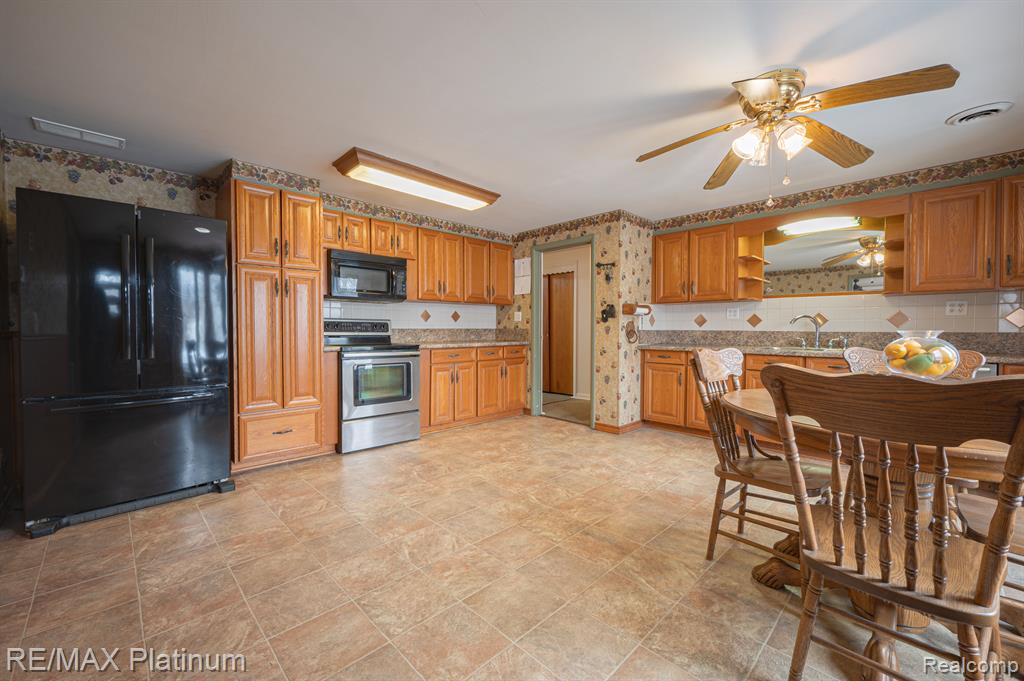 13122 Morrish Road Montrose, MI 48457 - Photo 6 of 28 Gallery Image 6