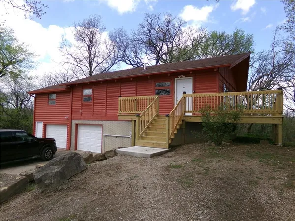 $275,000 | 31220 Summit Ridge Drive, Excelsior Springs, MO 64024