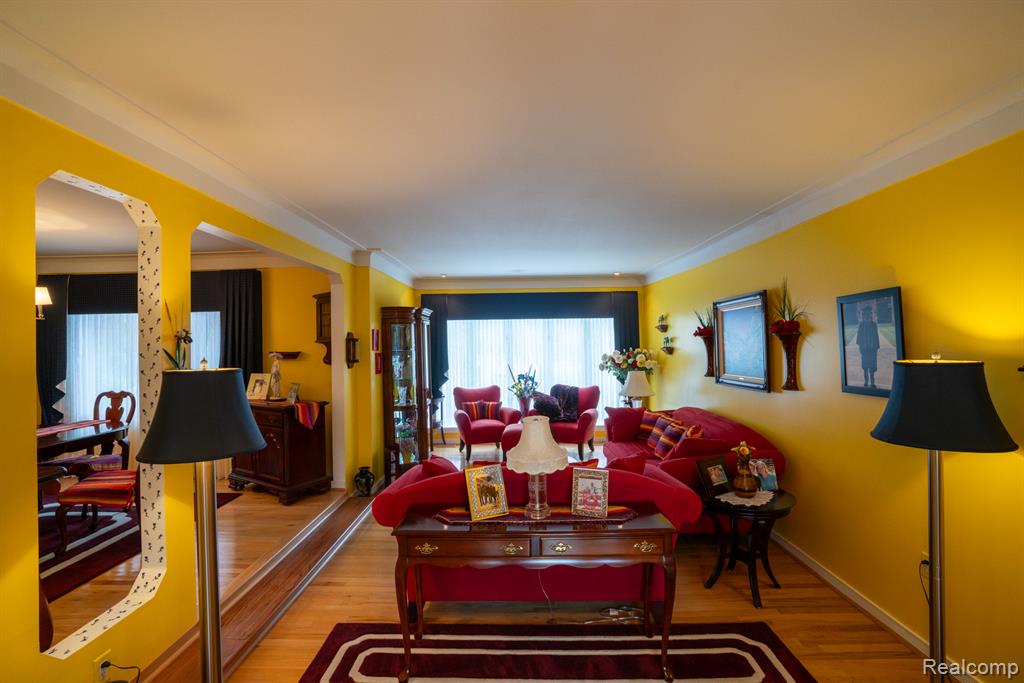 21601 Otter Road Belleville, MI 48111 - Photo 11 of 57 Gallery Image 11