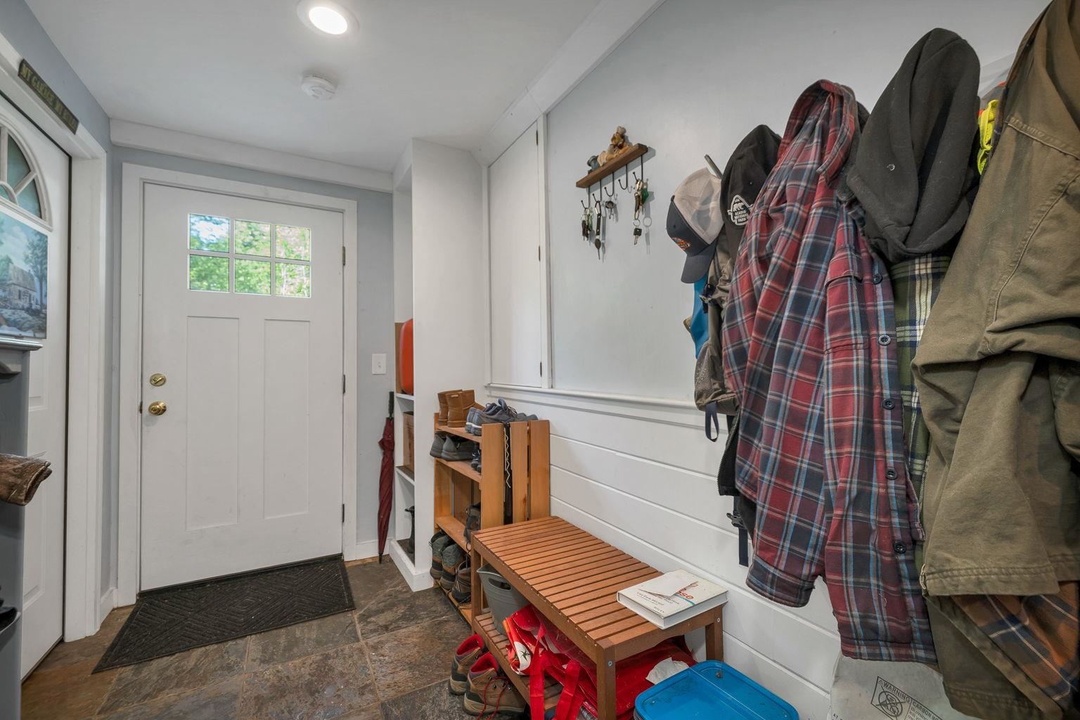 40 Sheldon Road Derry, NH 03038 - Photo 19 of 50