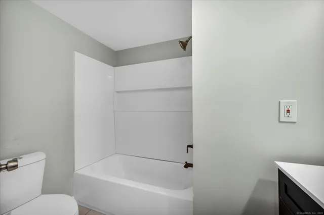 $144,900 | 56 Burgundy Hill Lane, Unit 56, Middletown, CT 06457