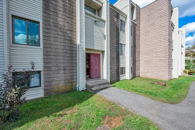 $144,900 | 56 Burgundy Hill Lane, Unit 56, Middletown, CT 06457