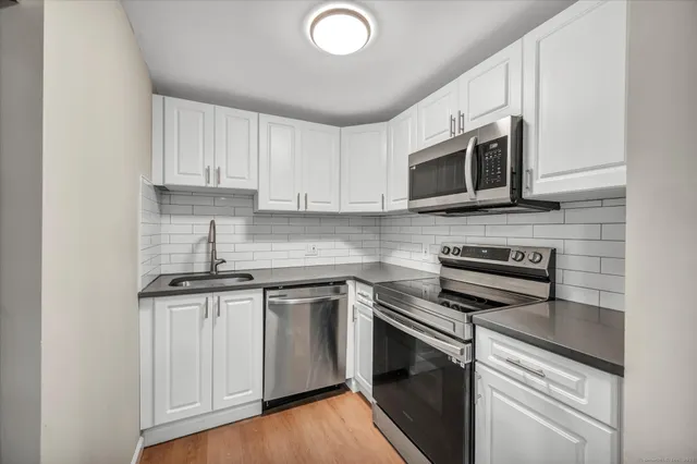 $144,900 | 56 Burgundy Hill Lane, Unit 56, Middletown, CT 06457