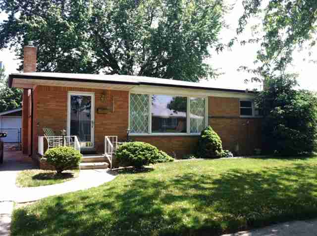 17826 Winsome Road Fraser, MI 48026 - Photo 1 of 19 31062695.JPG