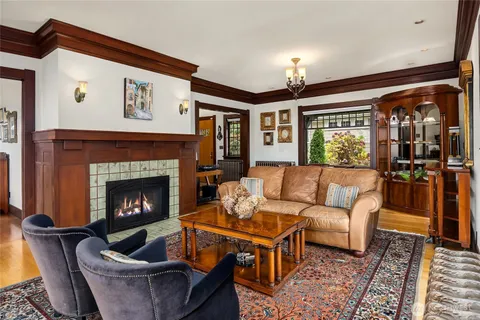 $2,500,000 | 2910 North 28th Street, Tacoma, WA 98407