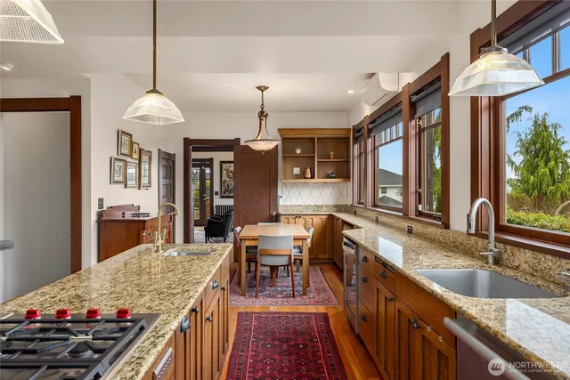 $2,500,000 | 2910 North 28th Street, Tacoma, WA 98407