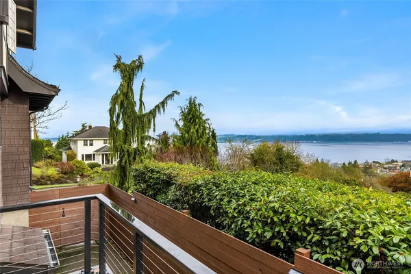 $2,250,000 | 2910 North 28th Street, Tacoma, WA 98407