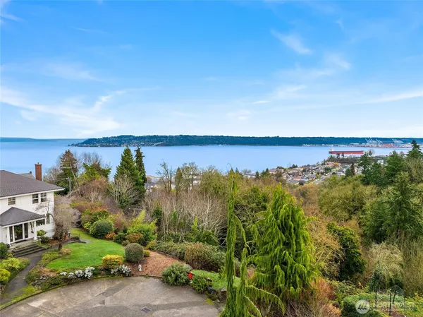 $2,250,000 | 2910 North 28th Street, Tacoma, WA 98407