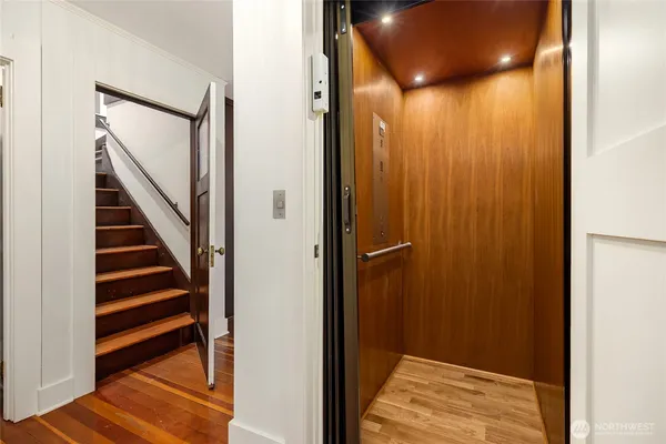 $2,250,000 | 2910 North 28th Street, Tacoma, WA 98407