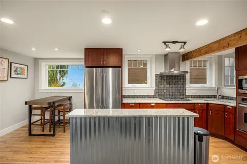 $2,500,000 | 2910 North 28th Street, Tacoma, WA 98407