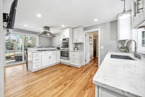 $1,199,000 | 249 High Street, Hingham, MA 02043