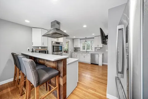 $1,199,000 | 249 High Street, Hingham, MA 02043