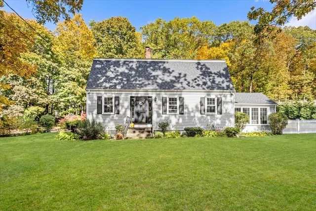 $1,199,000 | 249 High Street, Hingham, MA 02043