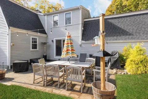 $1,199,000 | 249 High Street, Hingham, MA 02043