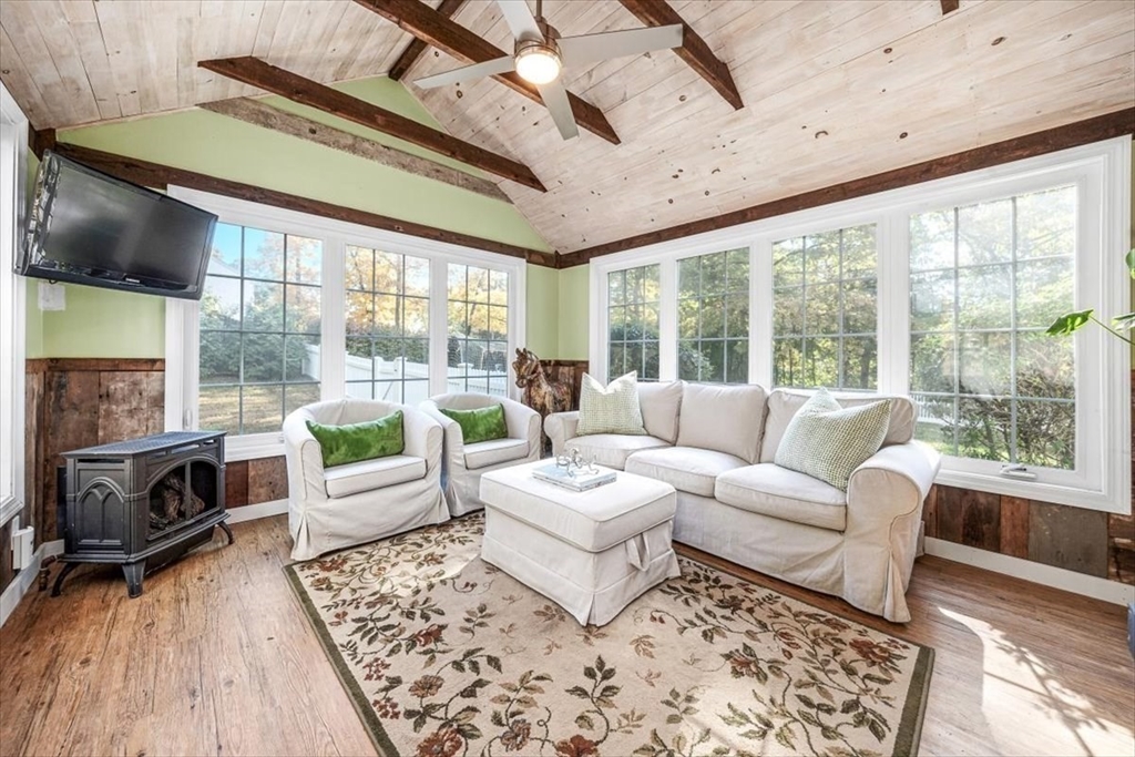 249 High Street Hingham, MA 02043 - Photo 4 of 28