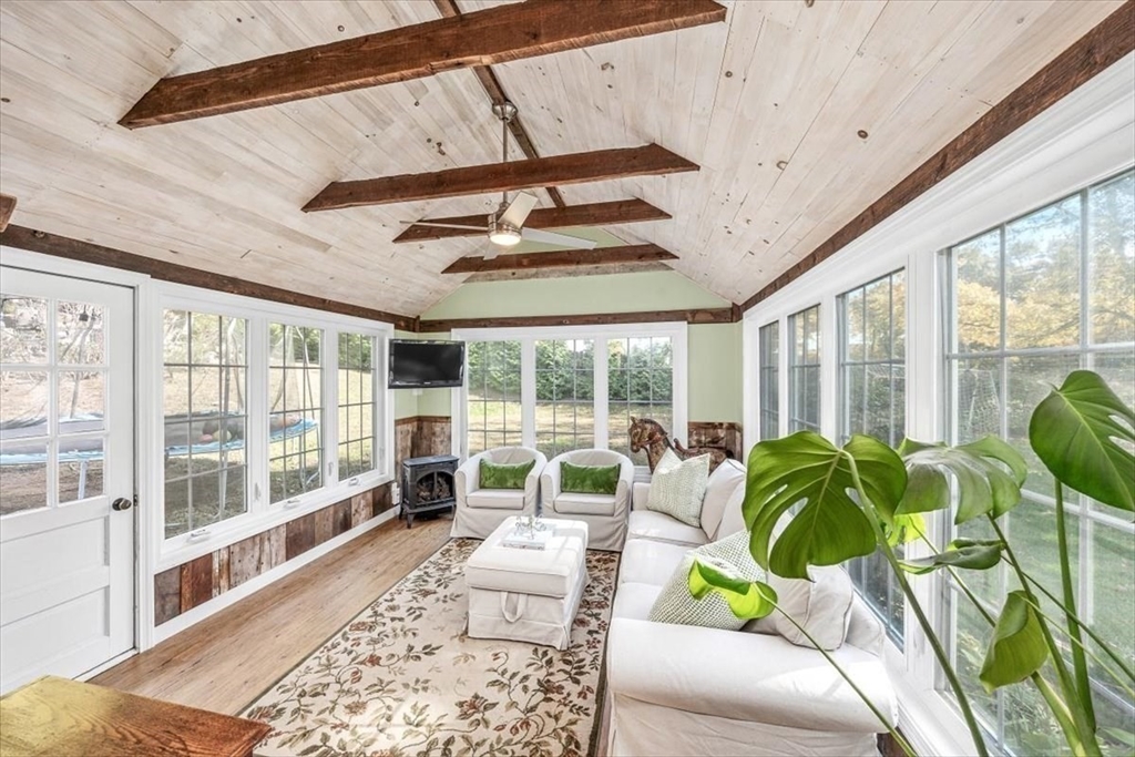 249 High Street Hingham, MA 02043 - Photo 5 of 28